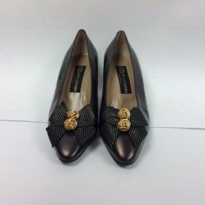 Vintage Buccheri Brown Leather Shoes Bronze Bow